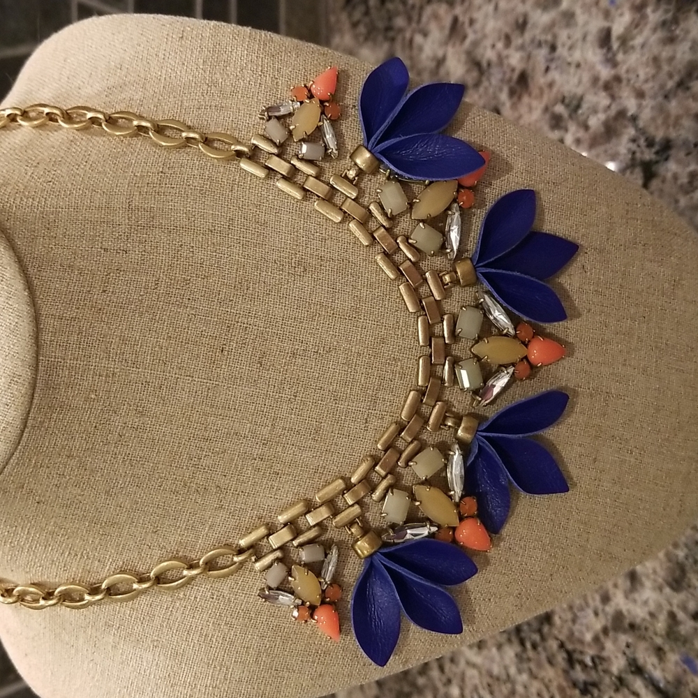 Melia Necklace